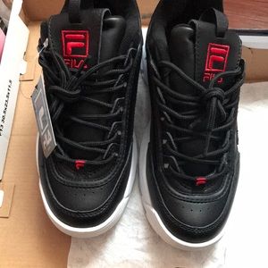 Never worn women Fila size 7